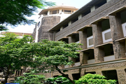 R A Podar College Of Commerce and Economics-College Building